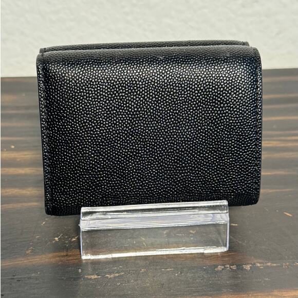 Marc Jacobs Pebble Leather Tri-fold Wallet - Picture 2 of 9